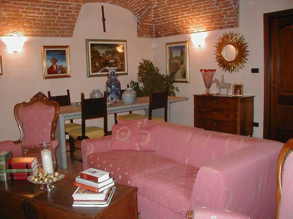 Torre Dei Frati Bed & Breakfast Fossano Extérieur photo